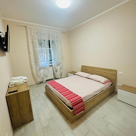 Apartamento Casa Ayden Livorno Exterior foto